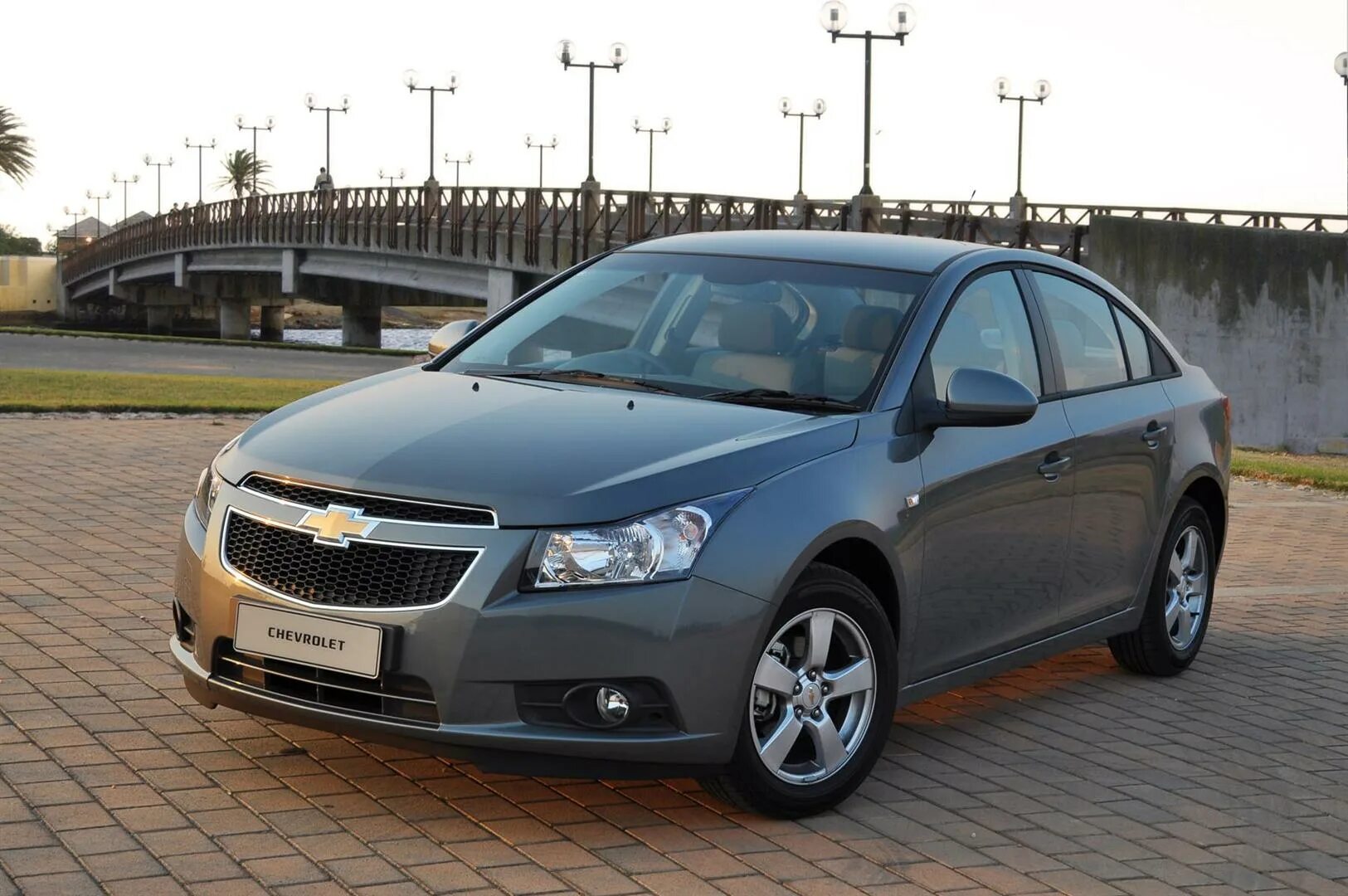 Шеви круз. Chevrolet Cruze 2010. Chevrolet Cruze 1.6. Chevrolet Cruze 2011. Chevrolet Cruze 1.8.