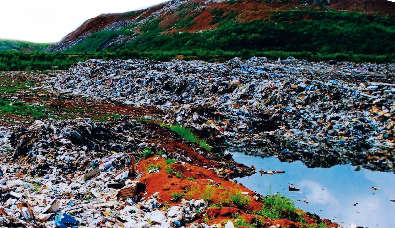 Rains waste. Загрязнение почвы. Свалка. Экология загрязнение почвы. Загрязнение поверхности почвы.