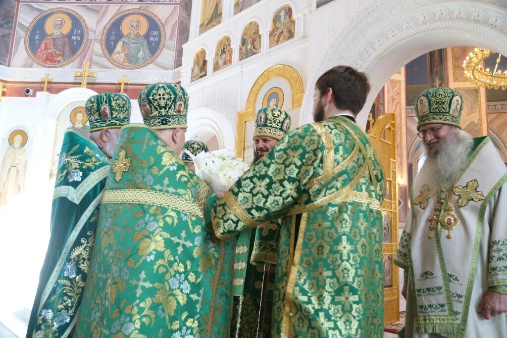 кабинет митрополита санкт петербурга. иерей виктор плаксин. московская епархия официальный сайт. камеры оренбургская епархия рпц. оренбургская епархия иерей александр гацкалюк.