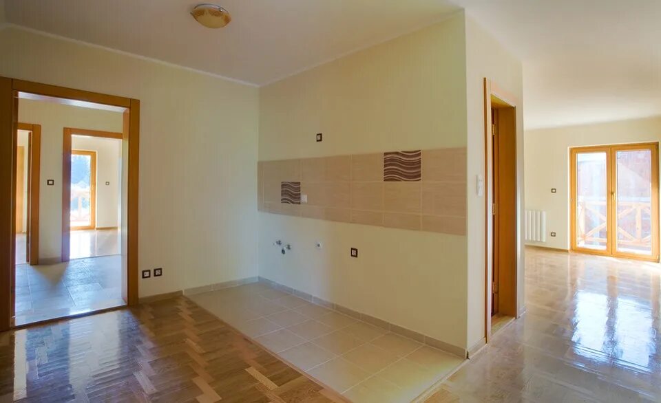 Внутренняя отделка дома. Декоративный камень для внутренней отделки стен. Внутренняя отделка коттеджа. Внутренняя отделка коттеджа. Отделка коттеджа под ключ.