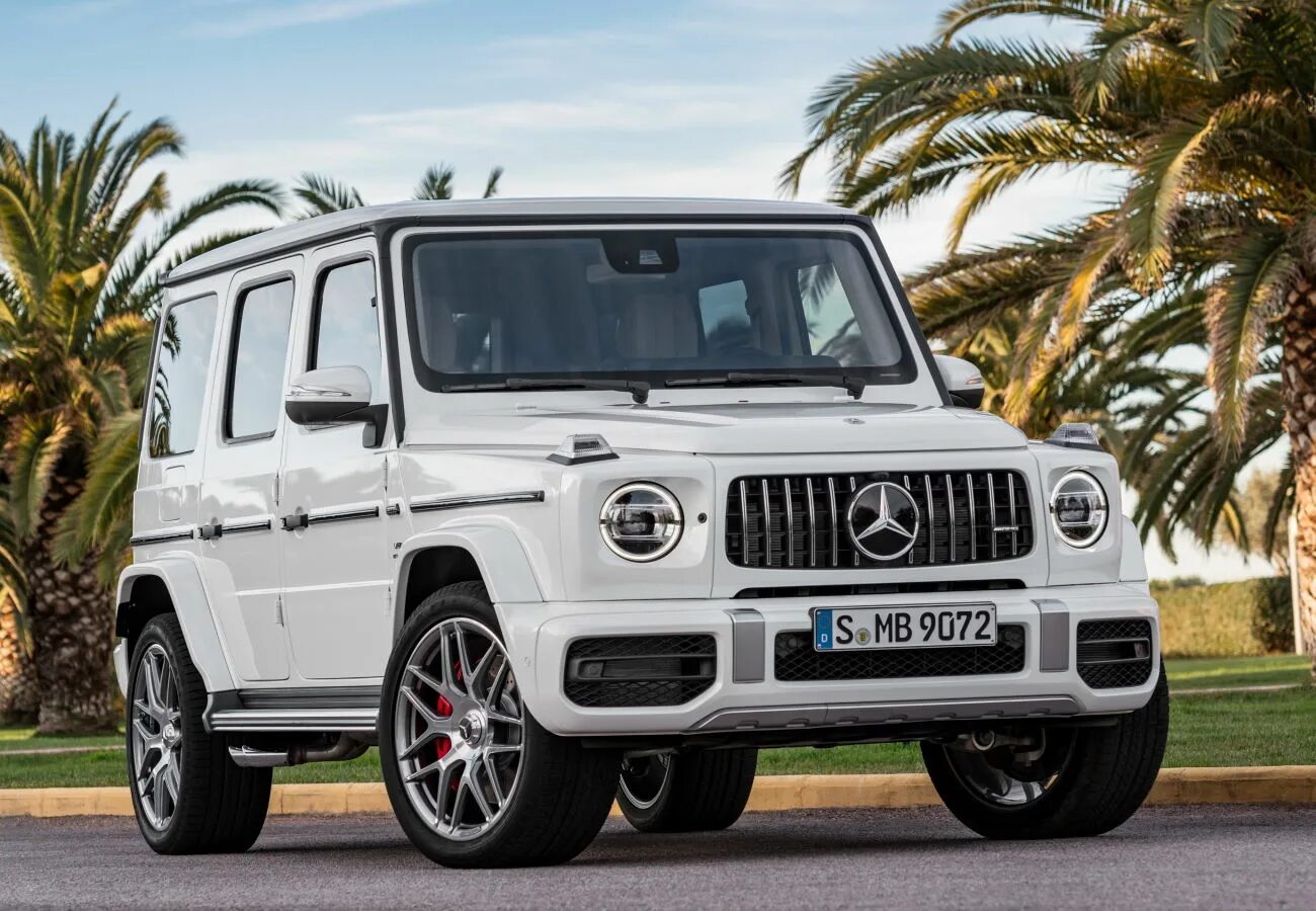 Новый g class. Mercedes g63 AMG 2018. Mercedes g63 AMG 2022. Мерседес Бенц AMG G 63 2019. Мерседес Гелендваген 63 AMG.