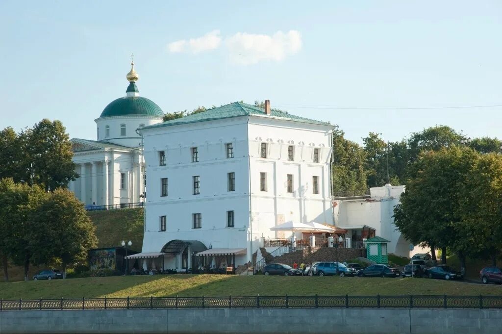 Волжская арсенальная башня ярославль. Волжская башня волжская наб 2а ярославль отзывы. Кафе башня ярославль волжская набережная. Волжская башня ярославль. Волжская башня ярославль.