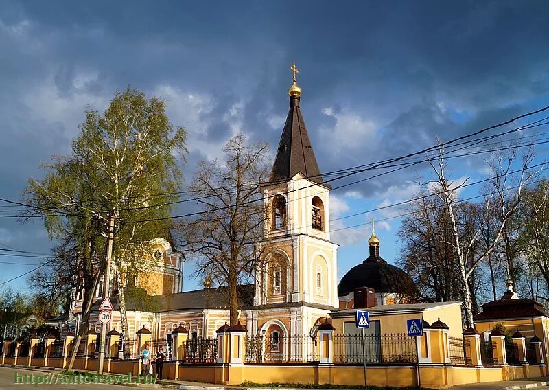 Успенский храм Сергиев Посад Болотная. Успенская Церковь Сергиев Посад. Никольская Церковь Сергиев Посад.