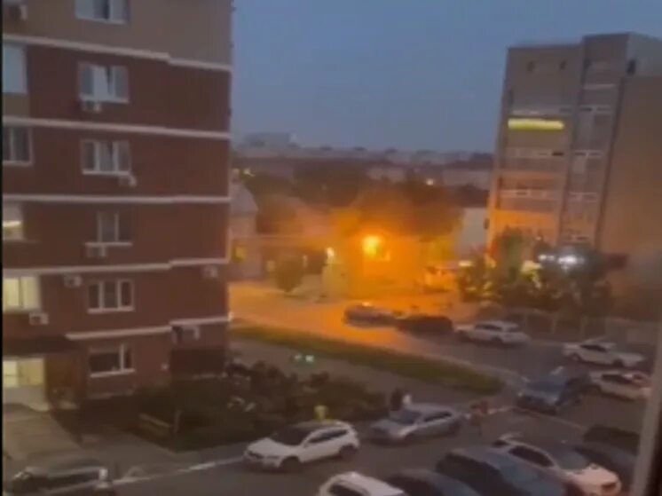Обстреляли краснодарский край. Атака на нефтебазу в белгороде. Удары по краснодару со стороны украины. Бердянск обстрел. Обстрел краснодарского края.
