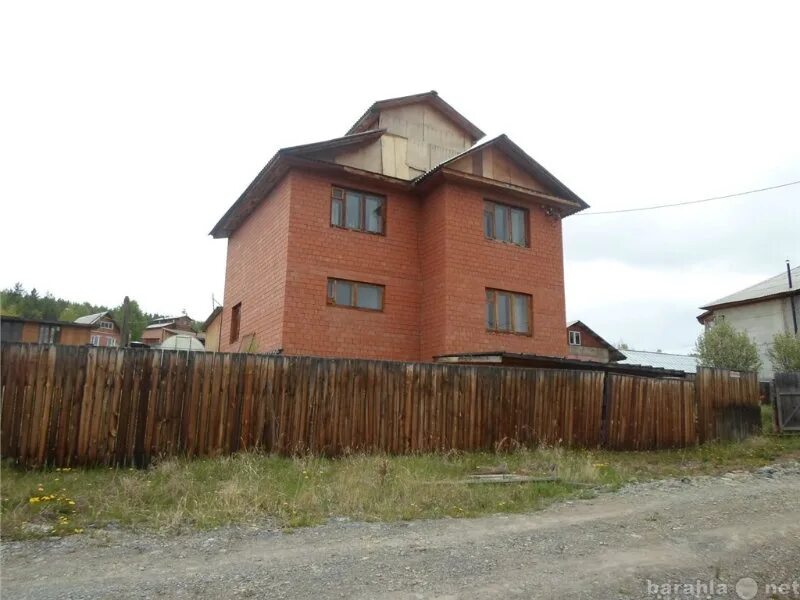 Добчур братский район. Улица горького туголесский бор. Весенняя улица 20. Город братск улица гидростроителей. Братск дома.