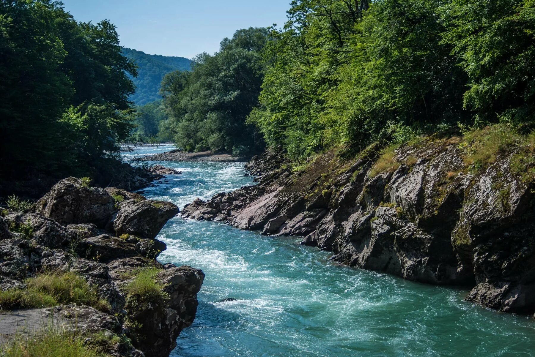 White river. Гранитный каньон Гузерипль. Гранитный каньон реки белой Адыгея. Гранитный каньон Адыгея Лагонаки. Гузерипль Адыгея.