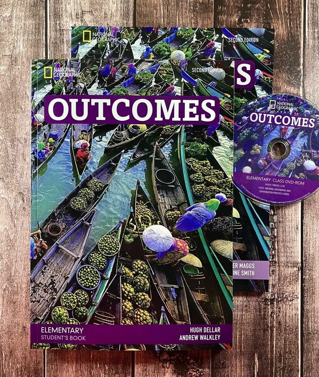 Outcomes elementary student. Outcomes Elementary. Outcomes books. Учебник по английскому outcomes. Outcomes Elementary 1st Edition.