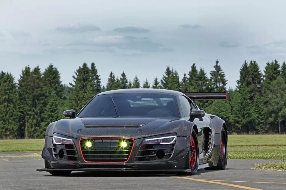 Audi R8 в обвесе: фотогалерея Спорт и спортсмены orion-tennis.ru