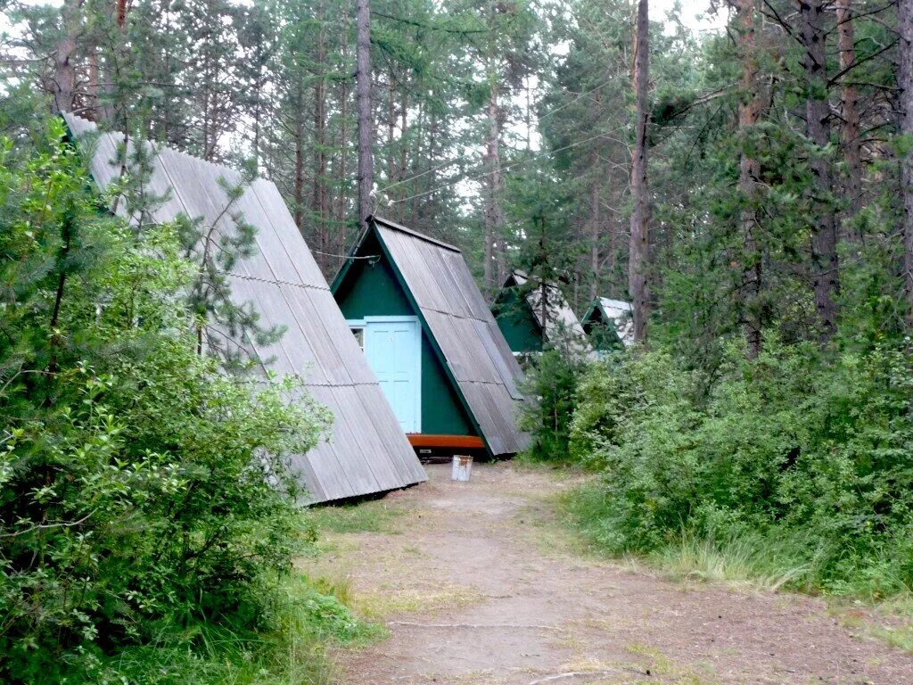 Райский уголок байкал максимиха. Турбаза максимиха байкал на байкале. Максимиха гостевой дом. База бурятия максимиха байкал. Катунь максимиха база отдыха.