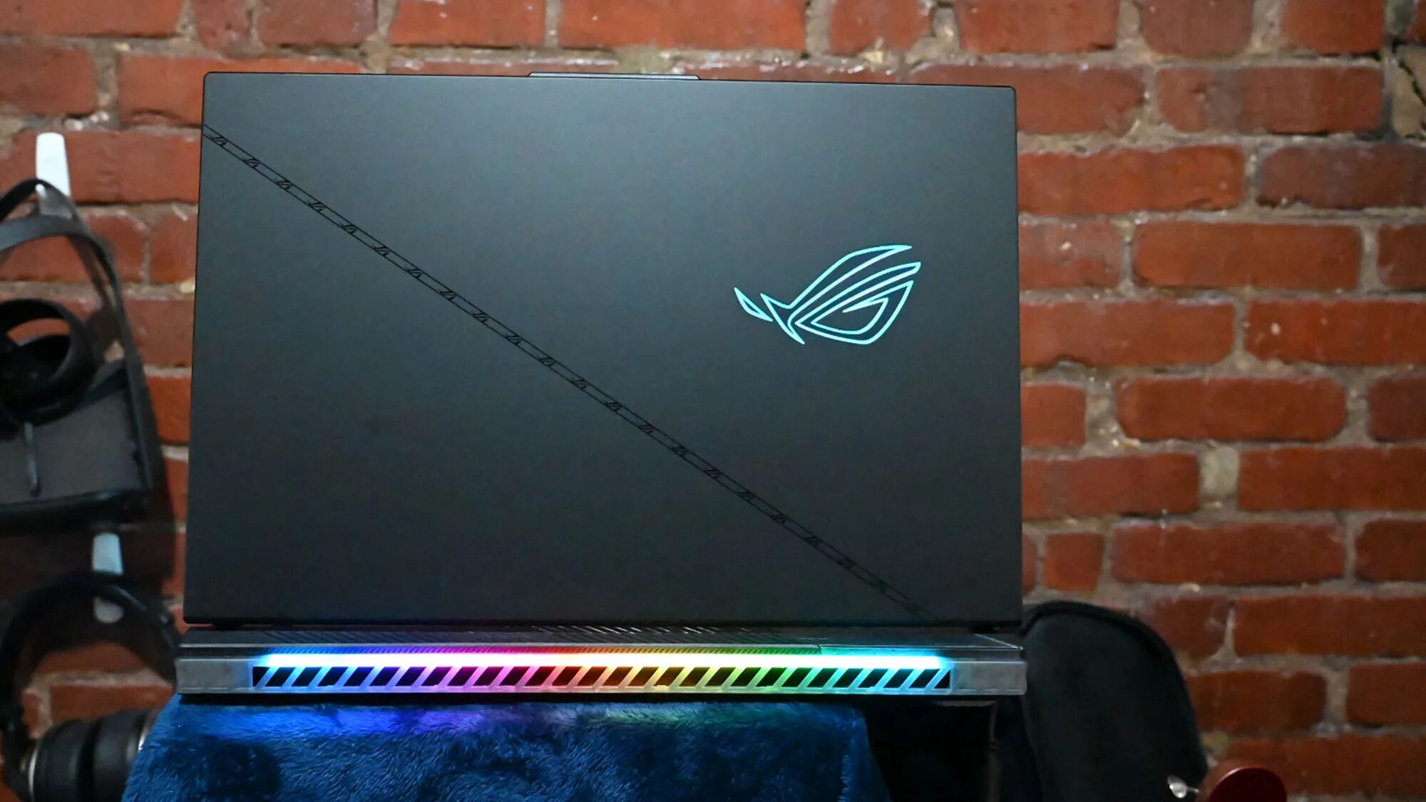 Rog notebook 2023. Rog strix scar 16. Rog strix 18. Rog strix scar 18. 18" ноутбук asus rog strix scar 18 g834jy-n6038.