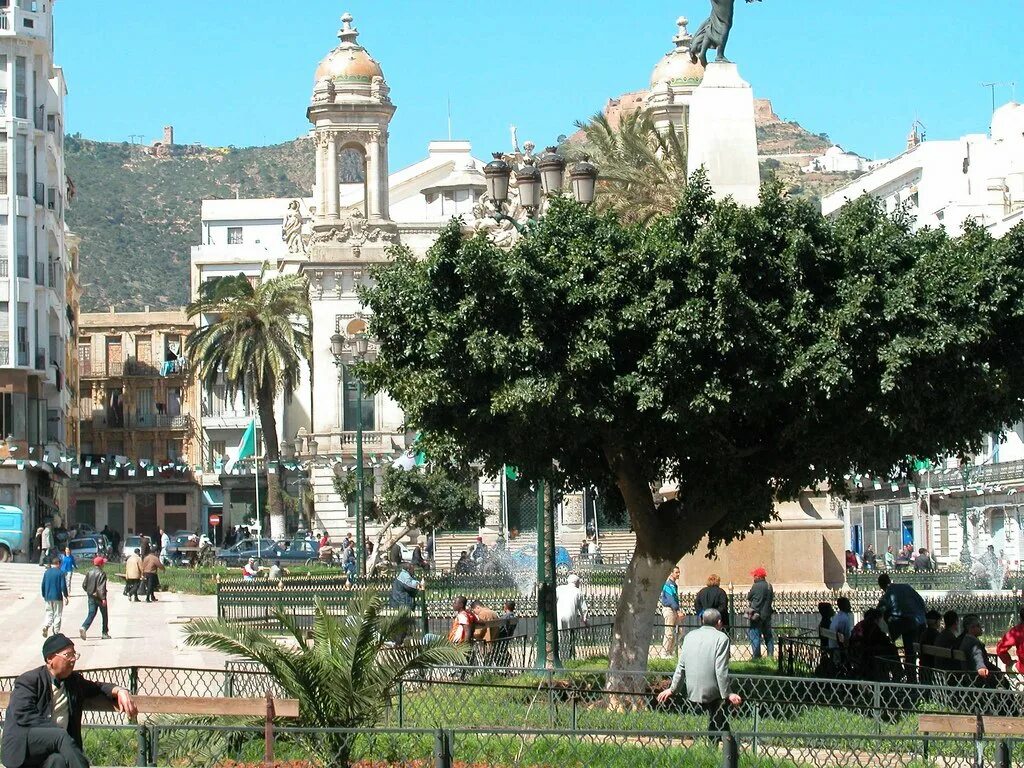 Столица Алжира в Африке. Столица Алжира город Алжир. Алжир город площадь. Мешерия Алжир.