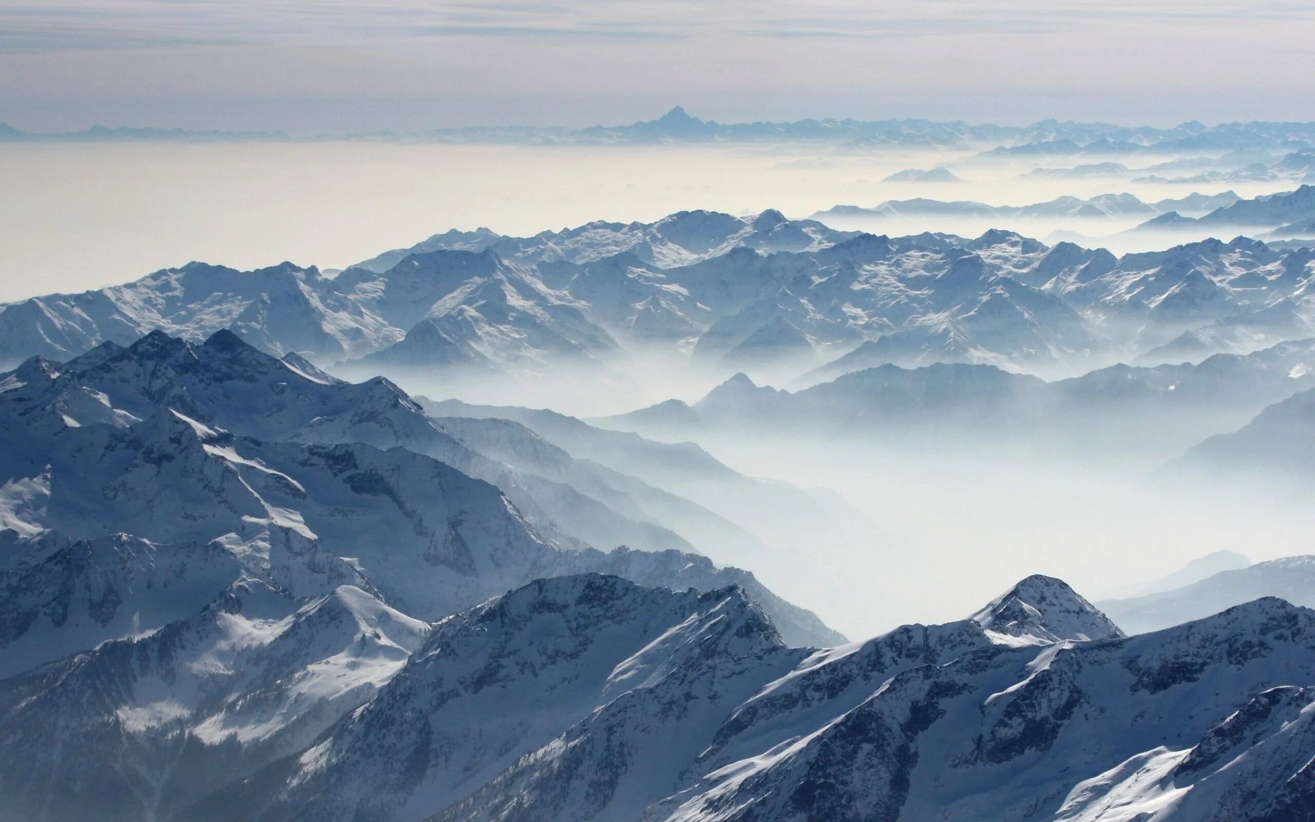 Швейцария альпы matterhorn. Белые альпы. Вершина горы альпы. Юнгфрау-алеч-бичхорн (бернские альпы). Горные вершины домбай.