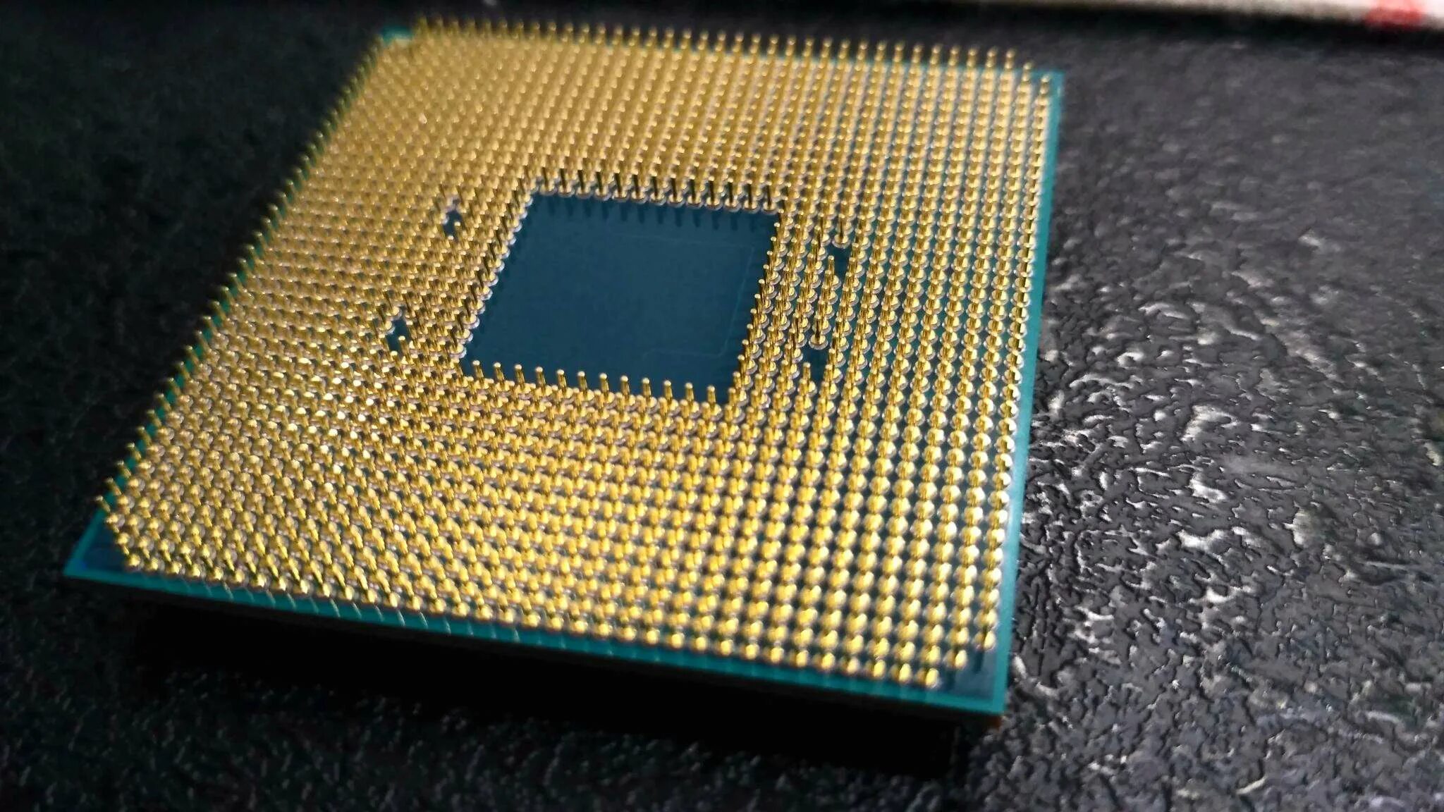 Процессор amd ryzen сокет. Ryzen 3 2200g. Процессор AMD Ryzen 5. Процессор AMD Ryzen 3. Ножки процессора AMD am4.