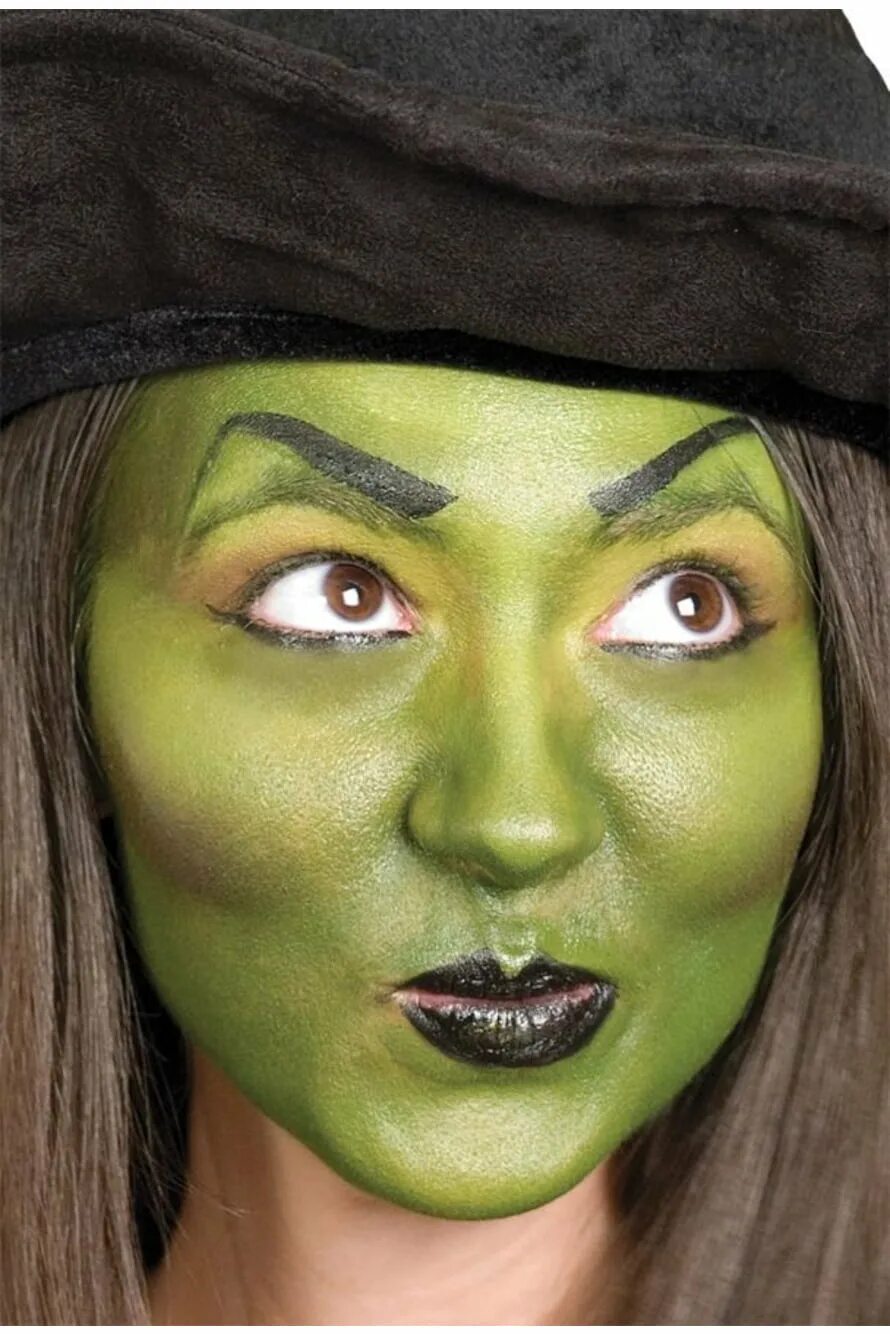 Макияж бабы яги детский. Гримм театральный баба яга. Гримм театральный баба яга. Зелина грим. Грим бабы яги на лице чёрные короткие волосы.