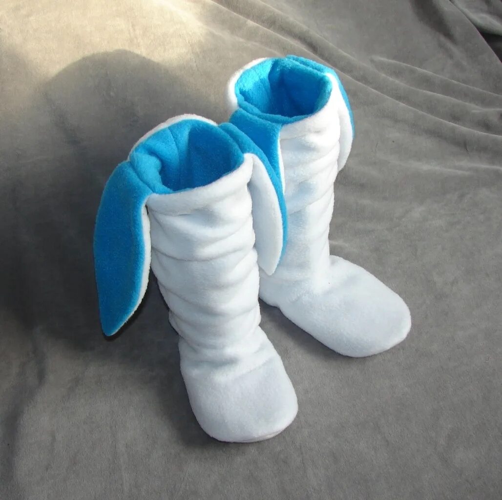 сапожки из флиса своими руками. носки-тапки мужские. тапочки сапоги из флиса. тапочки носочки из флиса. сапоги из флиса.