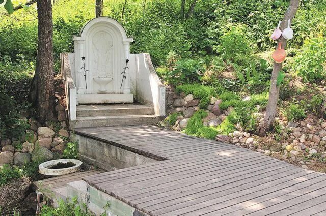 Благоустройство родника. Домик для родника. Родники дом 7. Вода родники ивановская область. Родник питкяранта.