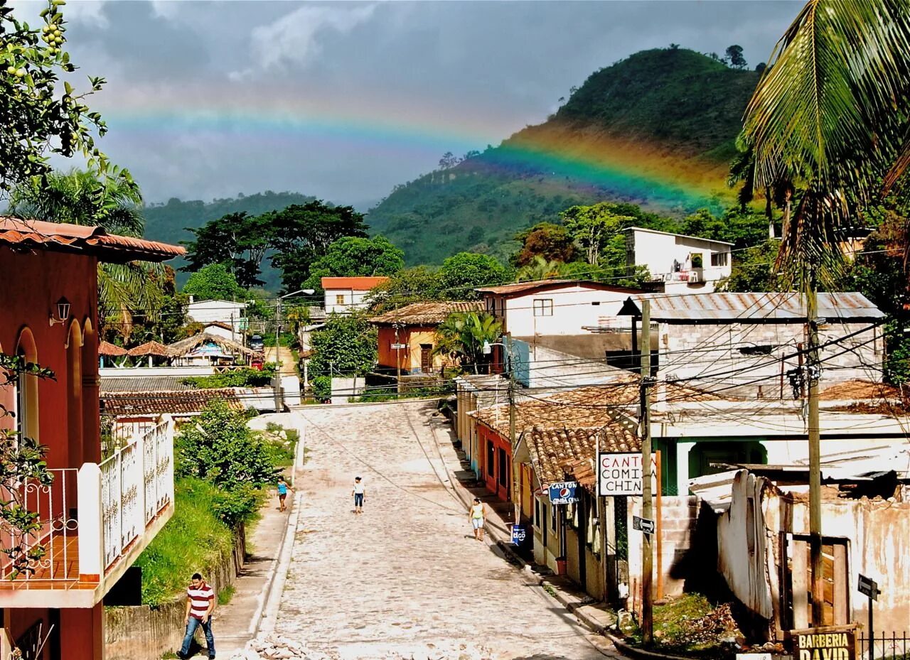 Столицей какого государства является город тегусигальпа. Гондурас Копан Руинас. Гондурас столица улицы. Центральная Америка Гондурас. Гондурас города Гондураса.