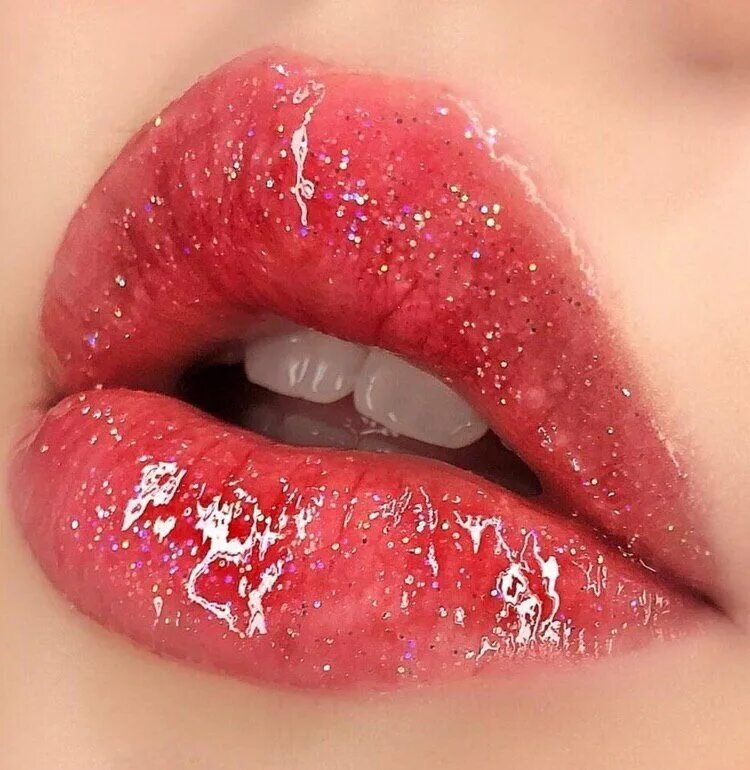 Красота губ. Сахарные губы. Сладкие губы красавицы. Обветренные губы красивые. Сладкими губами слушать