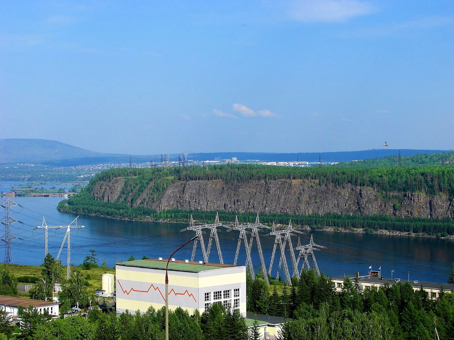 Погода в г братске. Река Ангара Братск. Братск на ангаре. Братск Ангара водохранилище. Братская ГЭС Братское море Ангара.