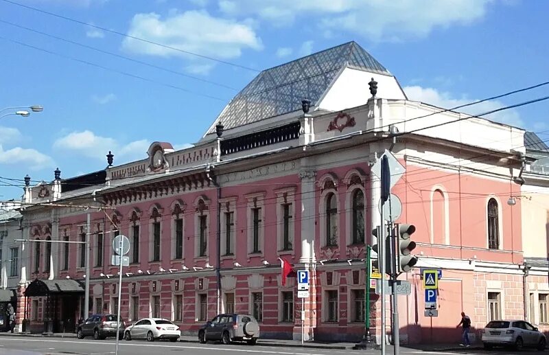 Академия пречистенка. Особняк Морозова на Пречистенке. Особняк и.а.Морозова на Пречистенке, 21. Академия художеств на Пречистенке. Усадьба Ивана Морозова на Пречистенке.