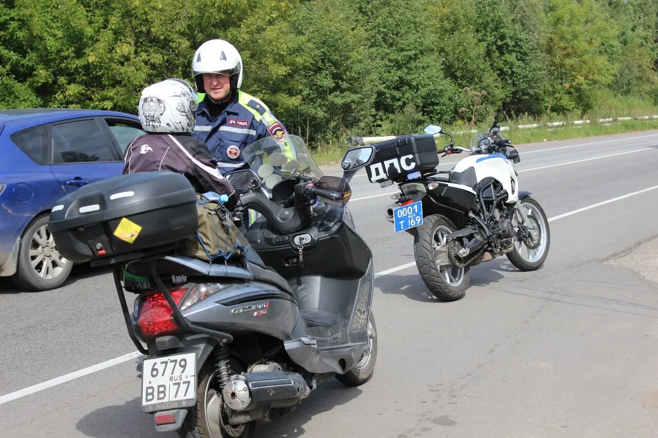 Авто мото тверская. Авто мото тверская. Мотоклуб ночные волки торжок. Алексей сергеевич мотогад 1976 москва. Авто мото тверская.