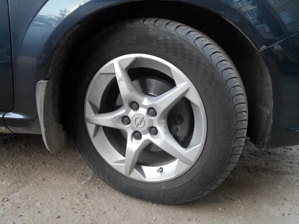 Opel zafira шины. 205/65 R16 на Опель Зафира б. 215/65 R16 на Опель Зафира б. На Опель Зафира резина 215/65/16. 215/55/16 На Опель Зафира б.