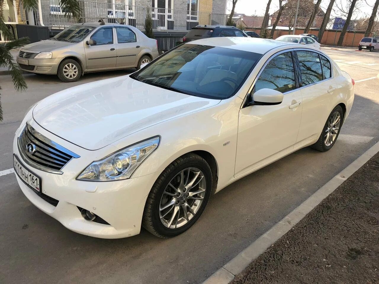 Infiniti g25. Infiniti g25 2011. Инфинити Джи 25. Инфинити g 2011. Инфинити 25 купить