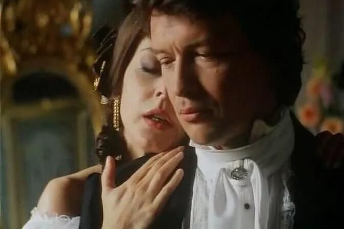 Дам камелий. Дама с камелиями фильм 1995. дама с камелиями 1995 анна радван. арман дюваль дама с камелиями. дама с камелиями фильм 1912.