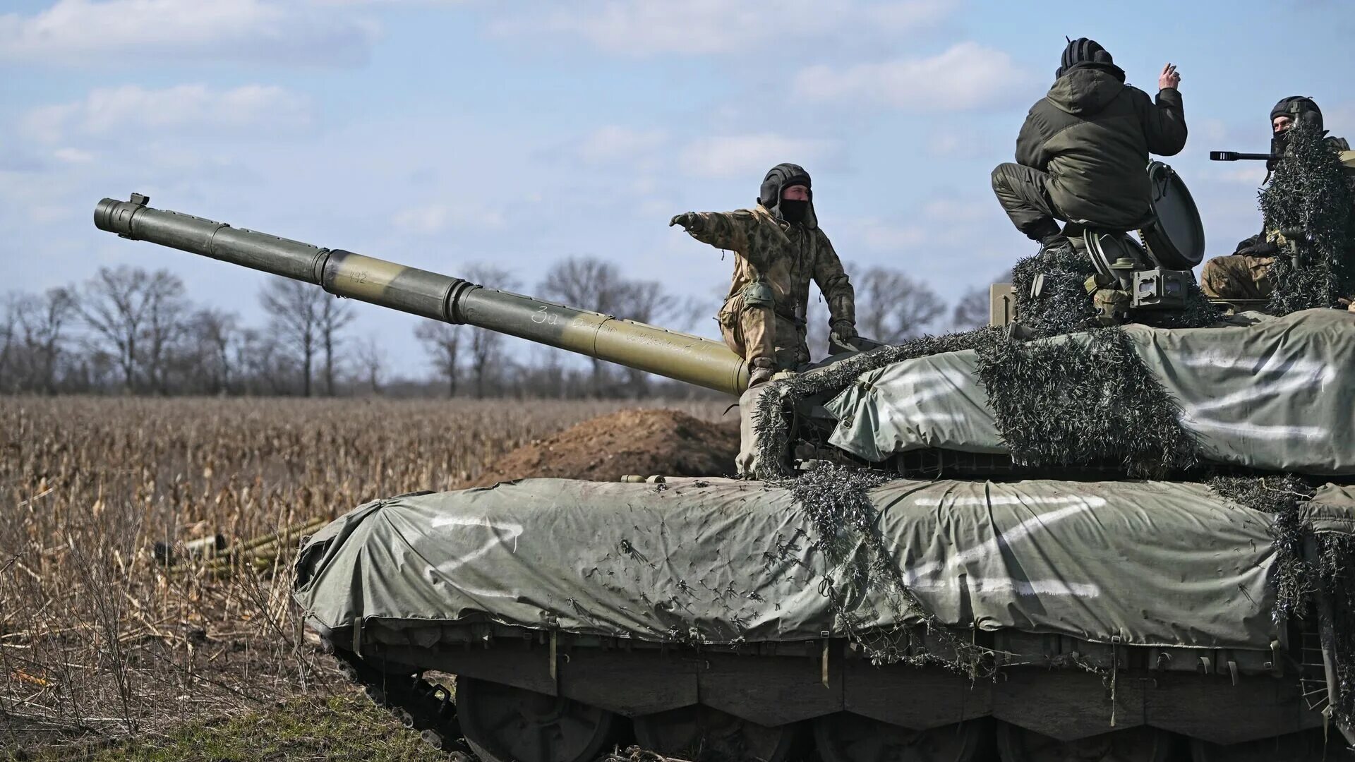 Вс рф на купянск. Т-90 прорыв. Украинские войска в танке. Танки России. Танк т90 прорыв на Украине.