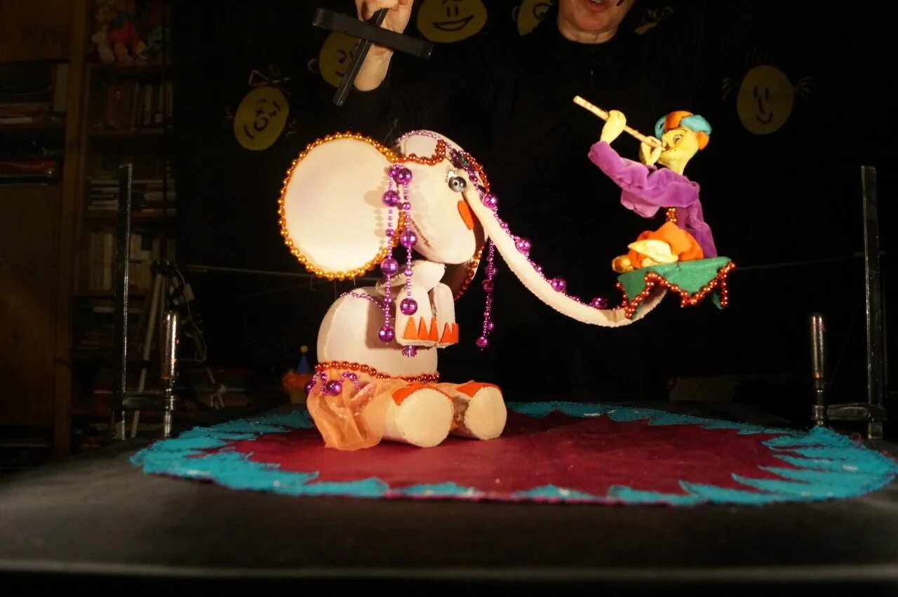 артисты на арене цирка. музыка на арене цирка. музыка на арене цирка. музыка на арене цирка. музыка на арене цирка.