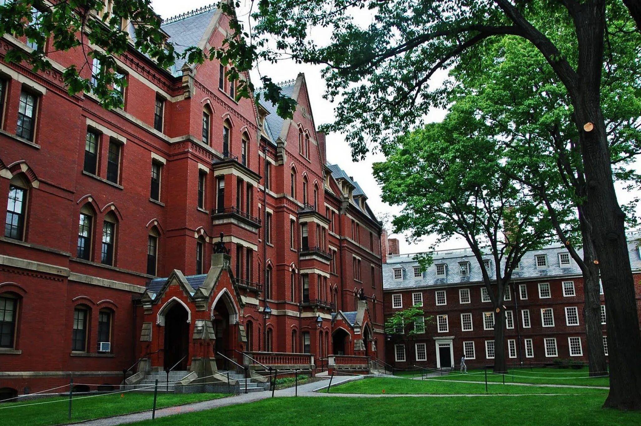 Самый лучший университет в мире. Гарвардский университет (Harvard University), США. Бостон Гарвардский университет. Гарвардский университет 1636. Гарвардский университет в 1636 году.