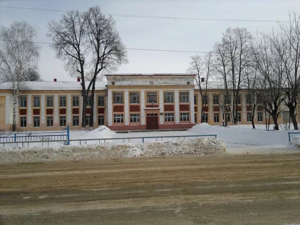 Школа 1937 года. Школа 5 Волжск Марий Эл. Школа 3 Волжск Марий Эл. Старый город Волжск Марий Эл. Школа 3 город Волжск.