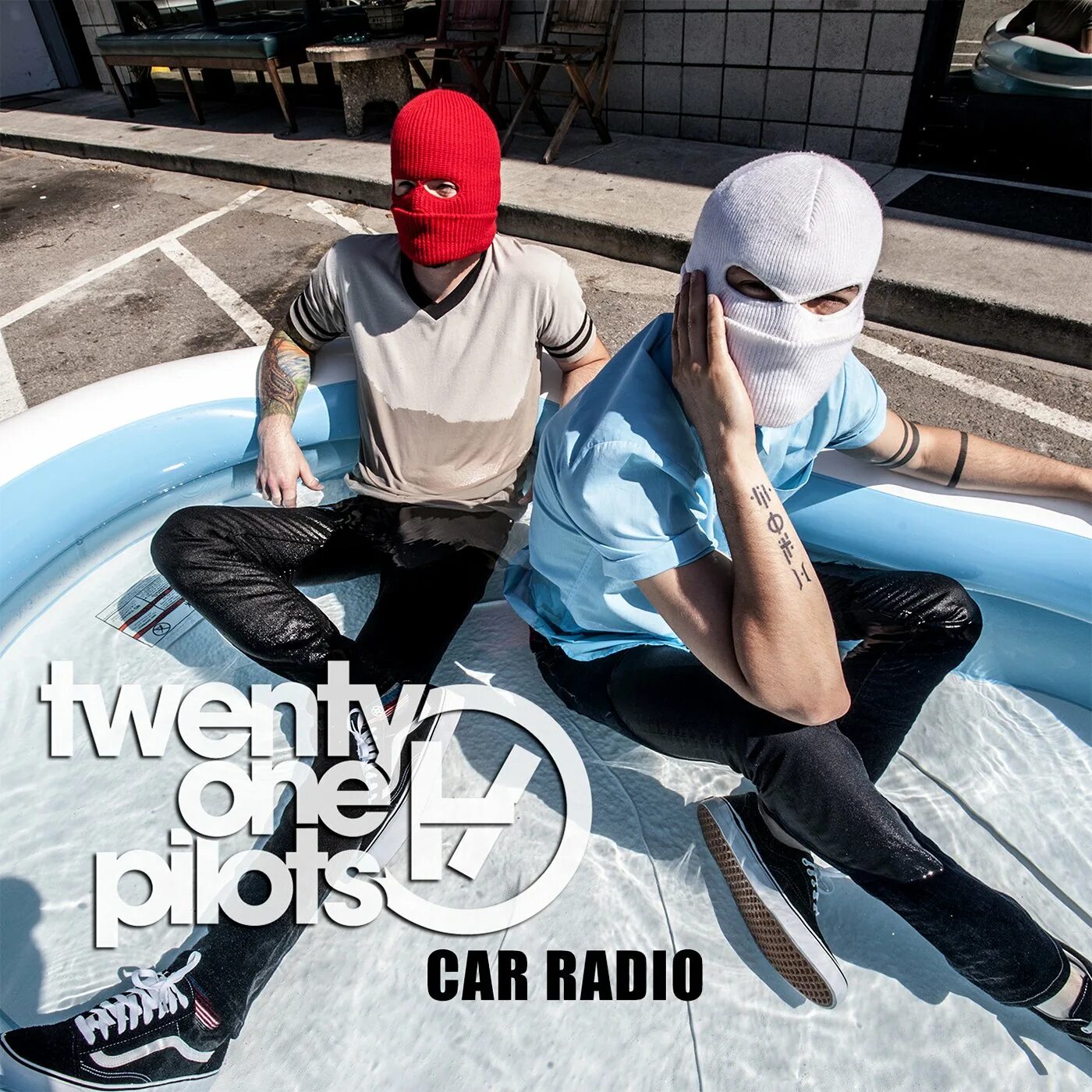 Radio twenty. Twenty one pilots. twenty one pilots car. радио twenty one. car radio.