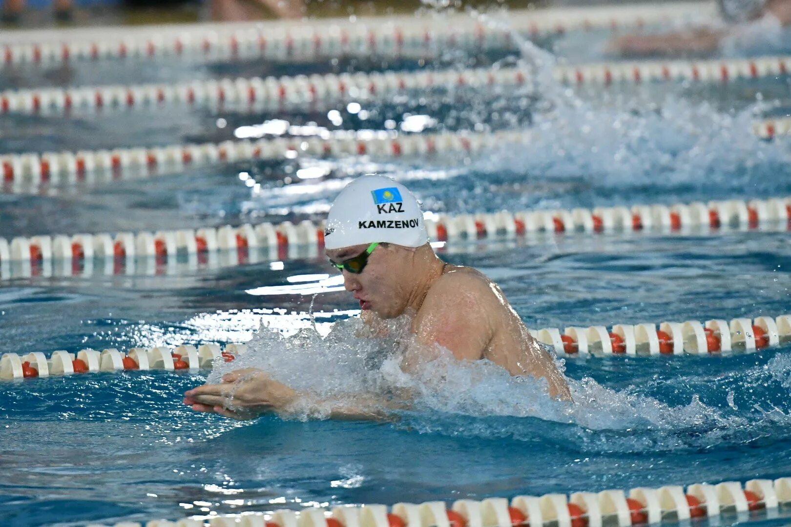 Пловец плавание кроль. Жүзу спорты. Спортивный бассейн. Плавание (спорт). Плавание вид спорта.