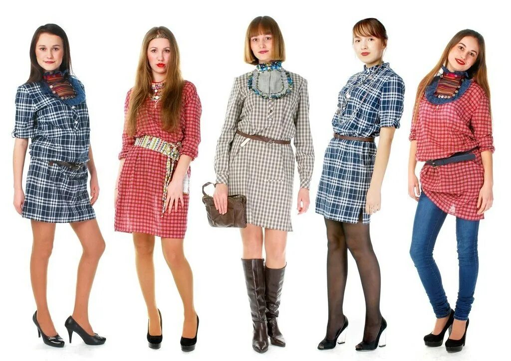 Современные удмуртские платья. Удмуртские платья современные фото. Современные удмурты. Современные удмурты. Удмуртский стилизованный костюм.