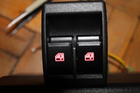 Кнопка стеклоподъемника audi
