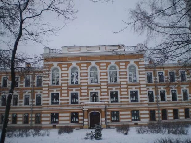 Ддт петергоф. Гимназия 415 петергоф. санкт-петербург петергофская гимназия.