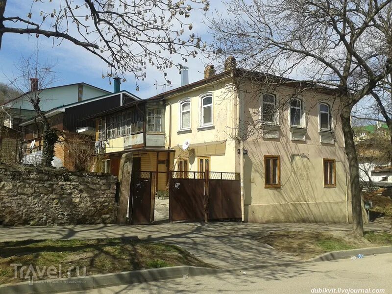 File:Особняк улица Урицкого, 6, Кисловодск, Ставропольский край.jpg - Wikimedia 