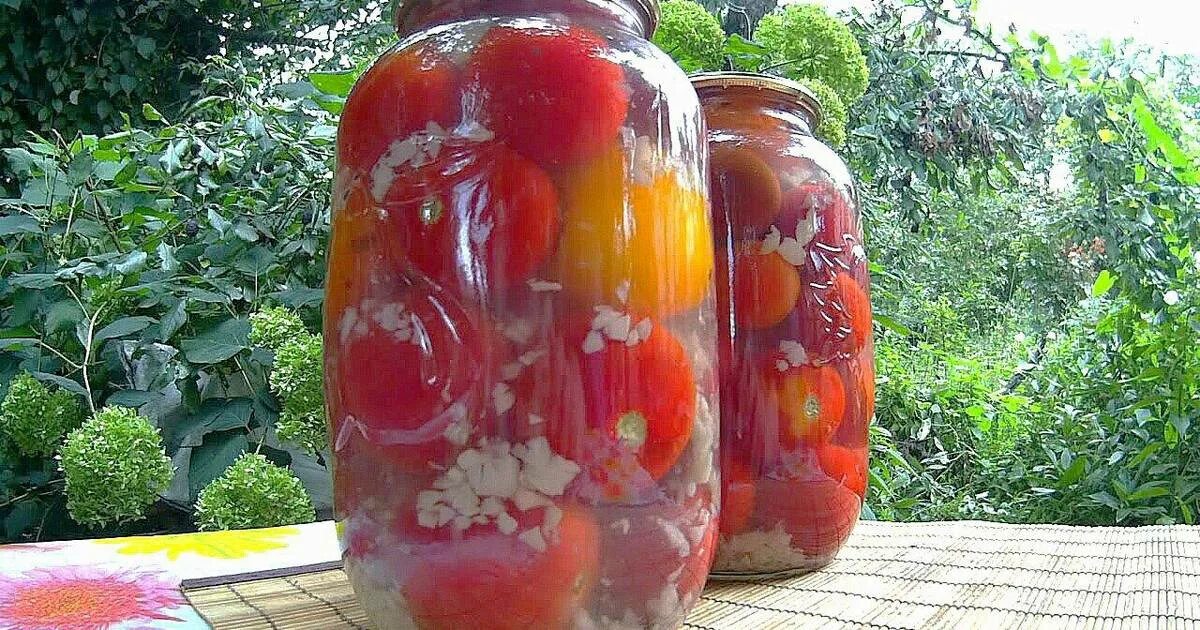 Огонек соус хреновина. Помидоры перец чеснок на зиму рецепты. Аджика хреновина. Острая аджика “тещин мед”. Аджика заманиха.