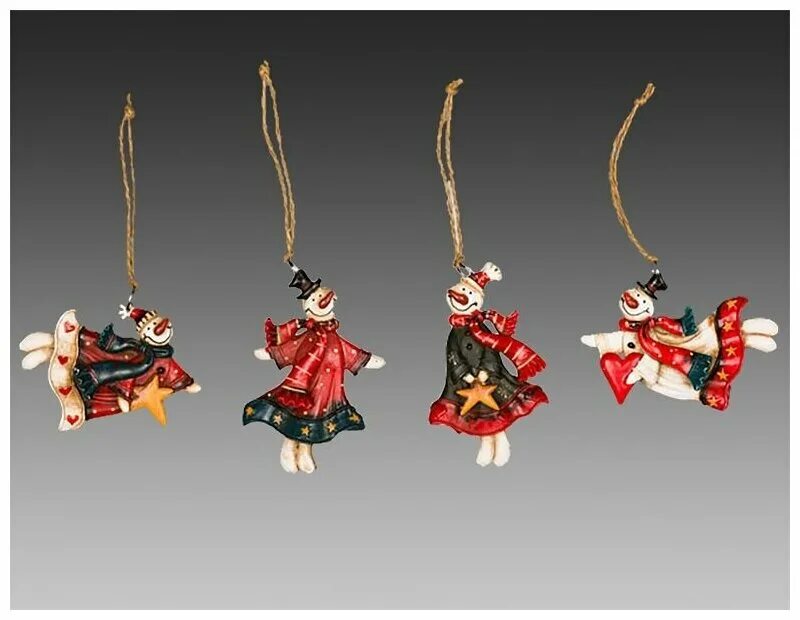 елочная игрушка холидей классик пингвины с елкой. елочная игрушка "медведь на коньках" holiday classics. елочная игрушка верблюд 12 см стекло подвеска holiday classics. холидей классик елочные игрушки. Holiday classics / елочное украшение "волхвы с дарами".