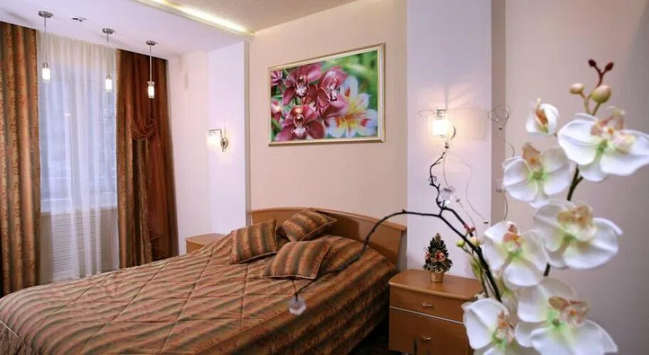 Арт отель киров. Центральная гостиница киров. Город киров гостиница спутник. Отель классик киров. Гостиница в кирове недорого за сутки.