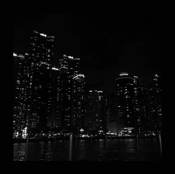 Font electro. Night right now. Right at night. Эстетика ночного города. Lets right to night.