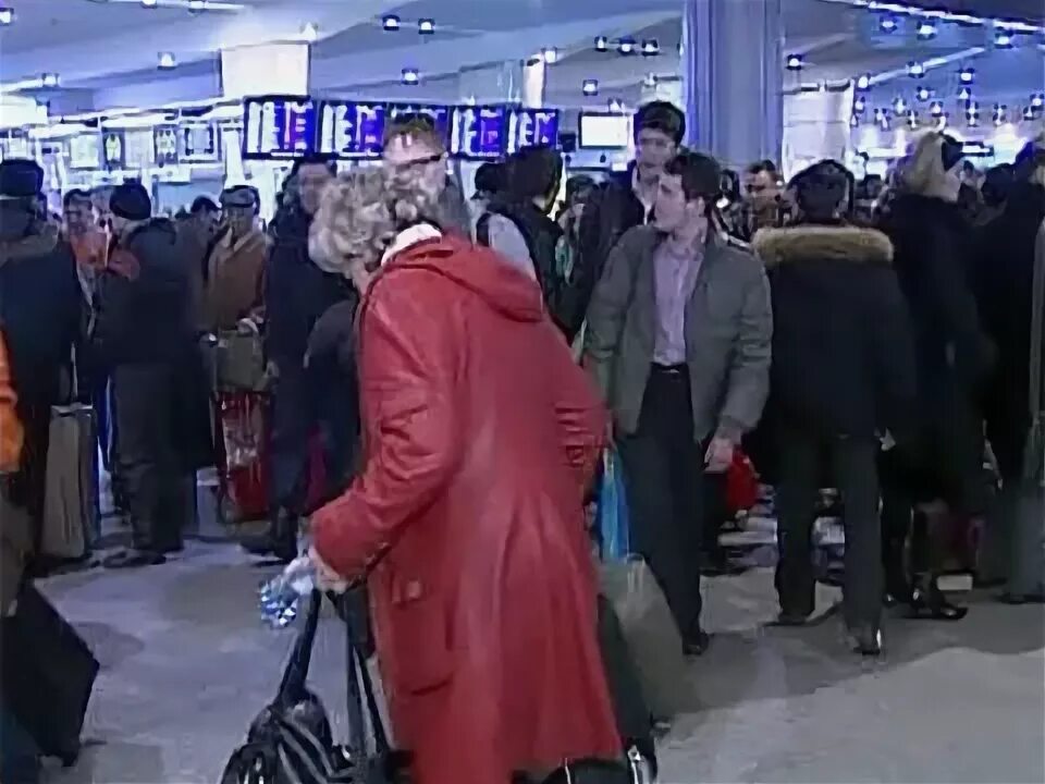 Зал ожидания пассажир аэропорт домодедово. Ситуация в домодедово сегодня. Аэропорт домодедово зимой. Аэропорт домодедово сейчас. Домодедово 2022 зал ожидания.