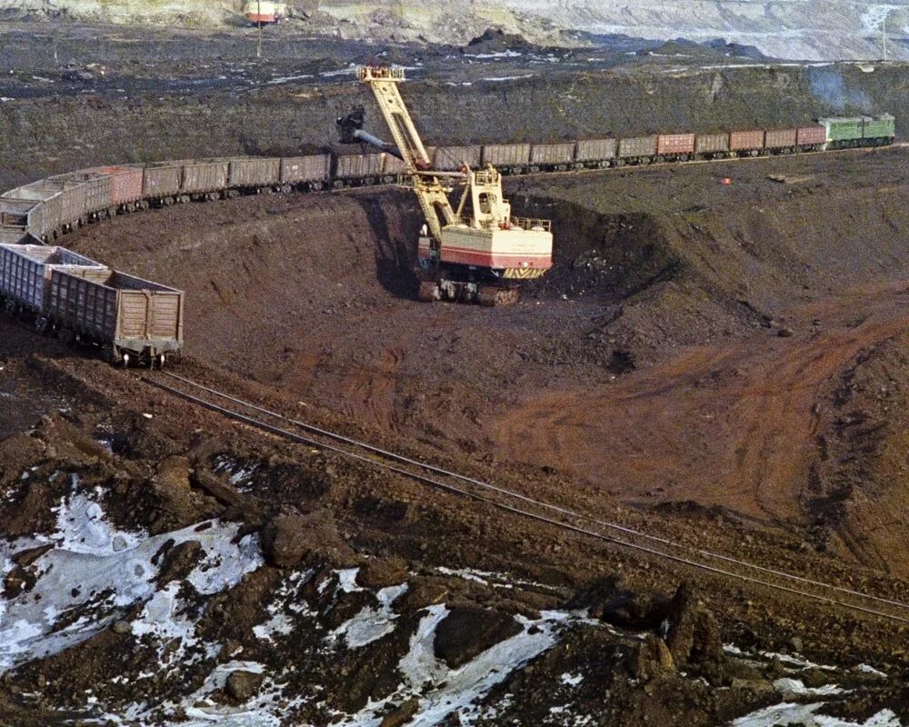 Поселок добычи. Эльгинское месторождение угля в Якутии. Эльгауголь улак. Эльгинское месторождение железная дорога.