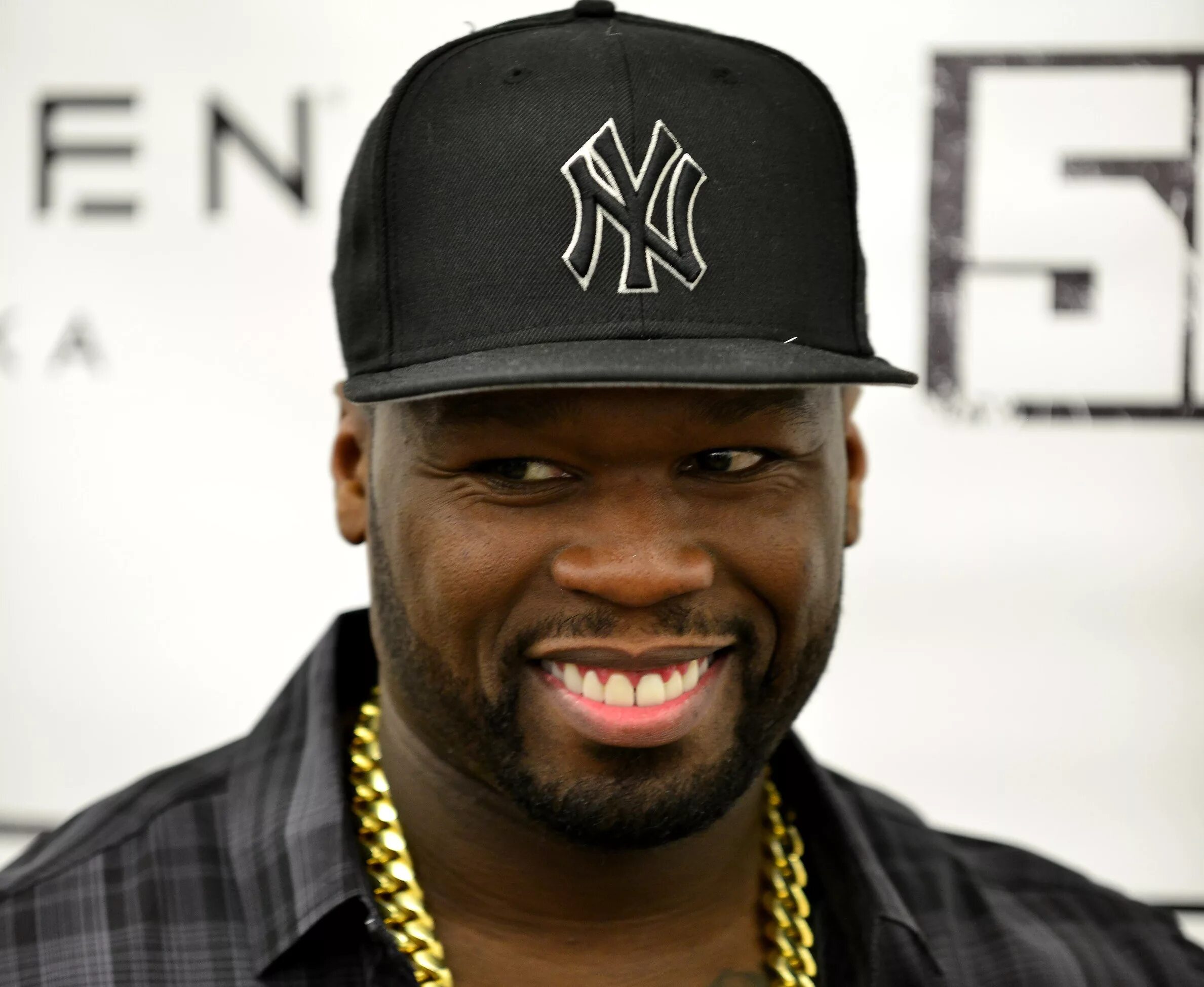 Яркость 50 центов. 50 Cent. 50 Сент Кертис. Фифти сент 2020. 50 Cent рэпер сейчас.