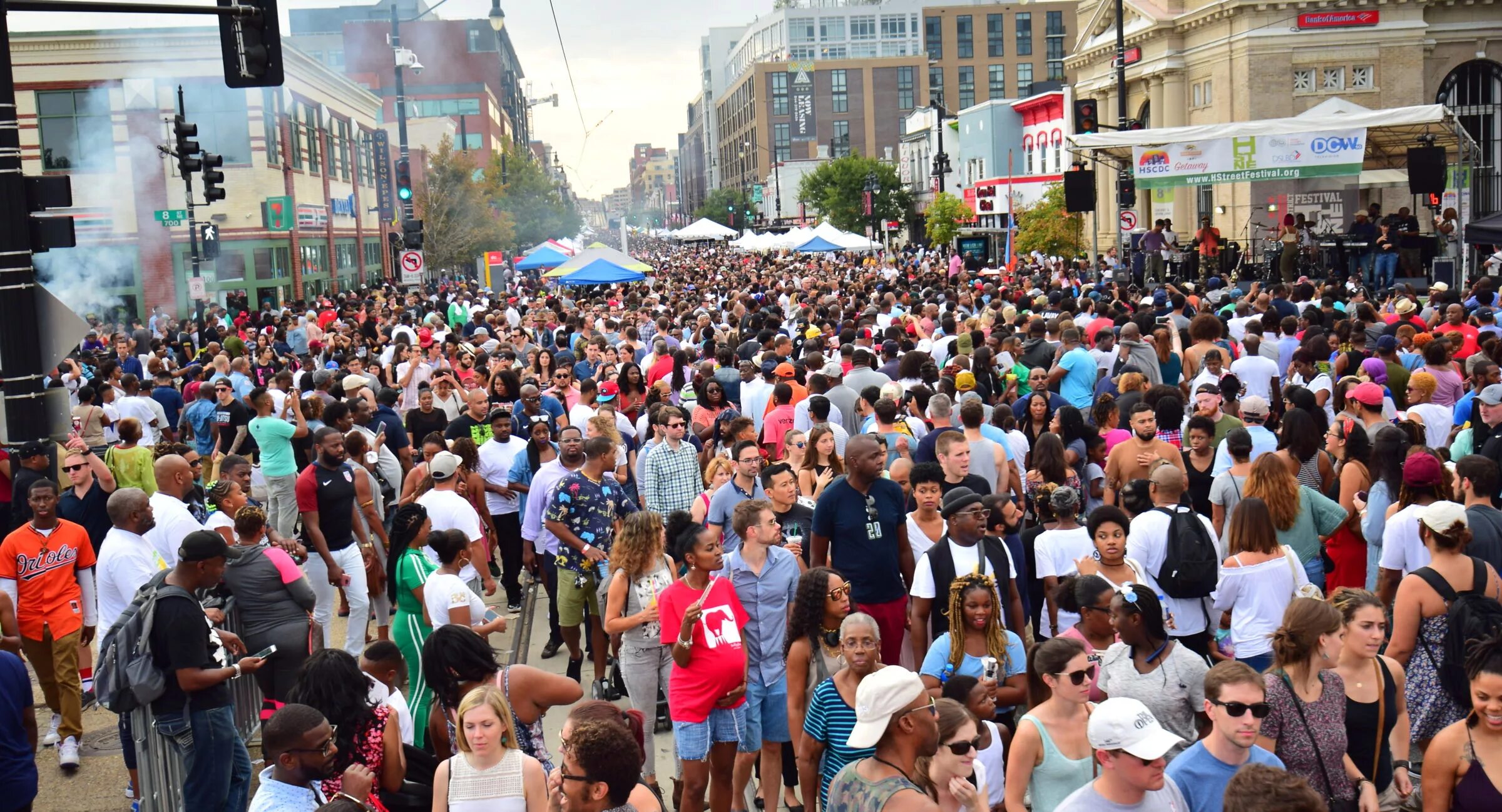 Гастро фестиваль. Street festival. Иностранные фестивали. Ярмарка фолсом-стрит. Festival street is.