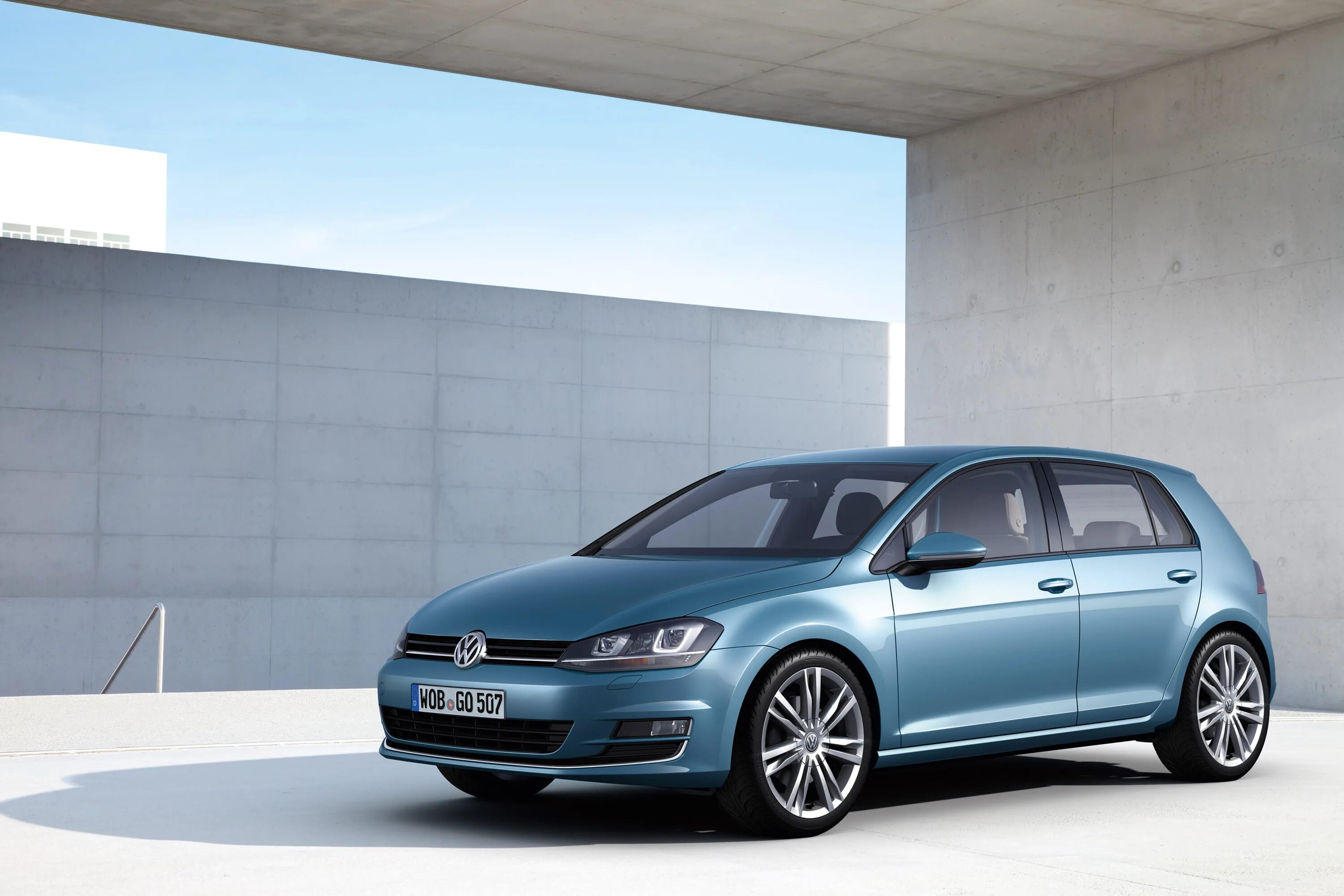 Фольксваген гольф 7 поколения. Гольф 7. Vw golf 7. Volkswagen golf variant 2013. Volkswagen golf gti 7 поколения.