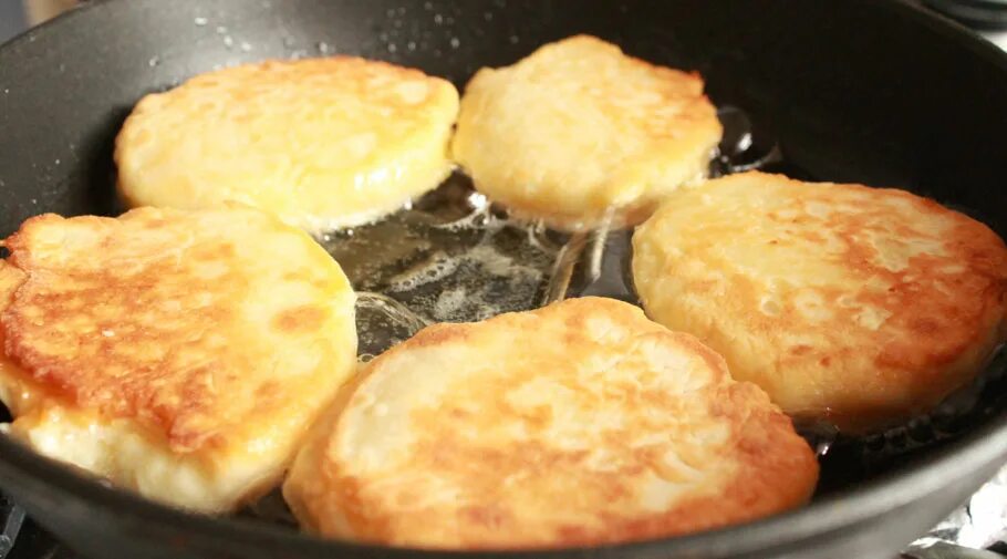 Сырники из творога рецепт кухня наизнанку. Готовить сырники по этапно продуктов. блюда из творога на скорую руку на сковороде рецепты. как приготовить сырники самым простым способом. сделать сырники из творога с игорем муратовым.