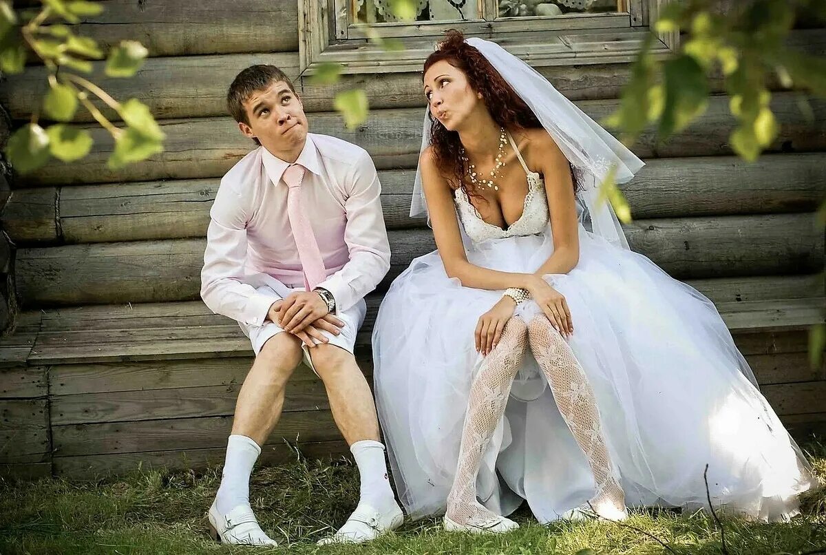 Русские женщины хотят мужиков. Жених и невеста. Деревенская невеста. Свадебная фотосессия. Свадебный наряд для невесты.