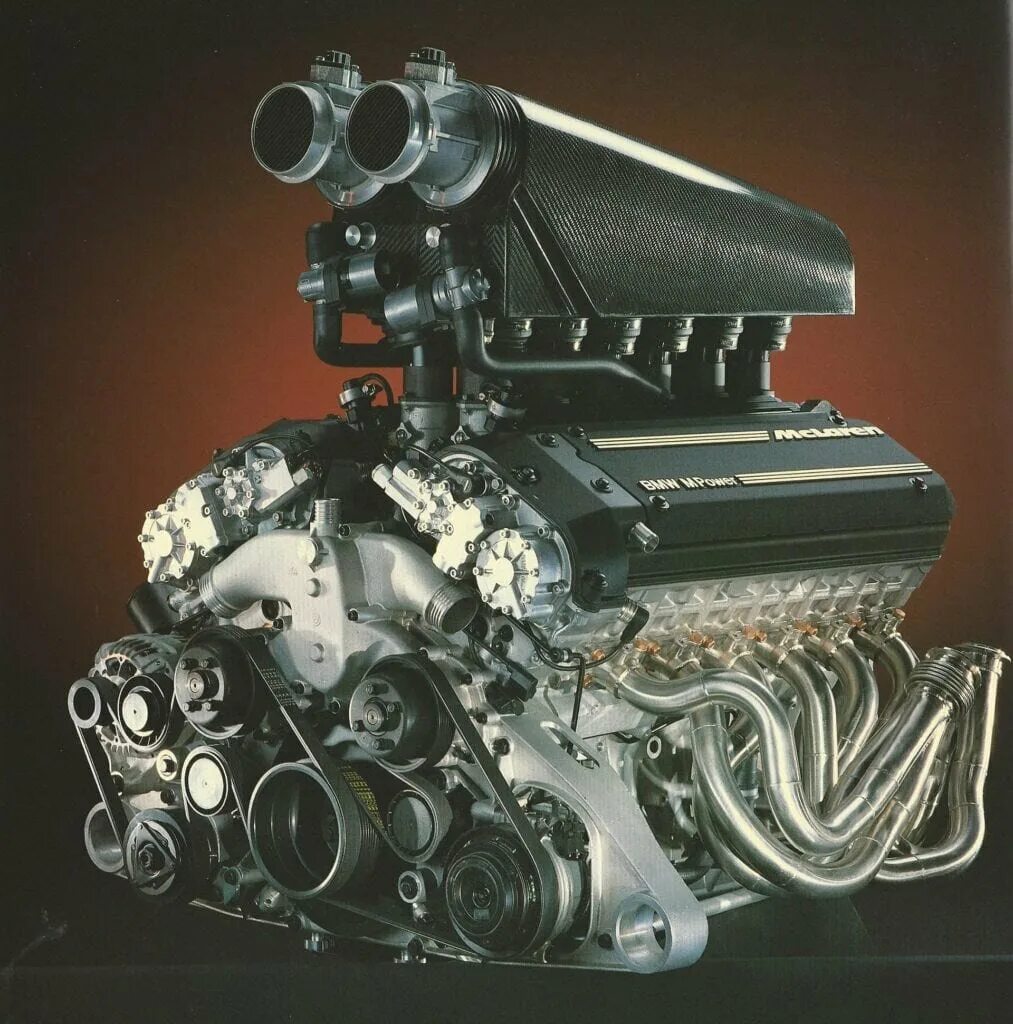 Двигатель 1м. S70 BMW v12. BMW v12 engine. БМВ в12 мотор. BMW s70/2.